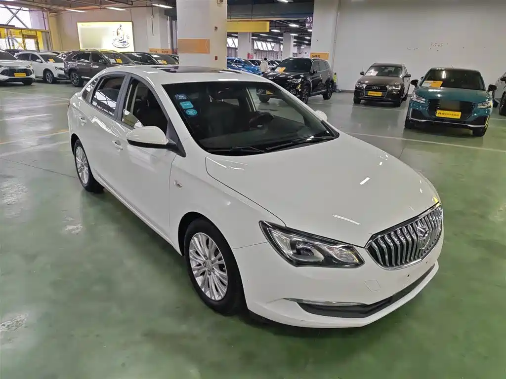 Excelle GT 15 N Auto Luxury