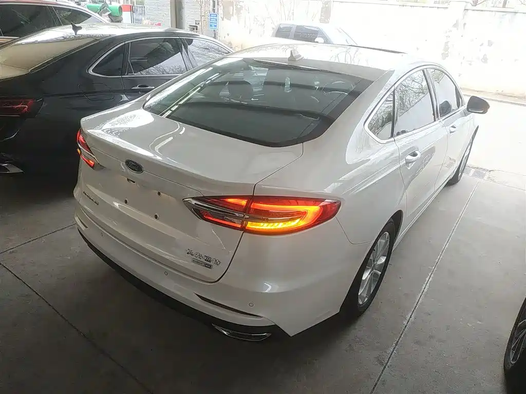 Mondeo EcoBoost 200 Fashion