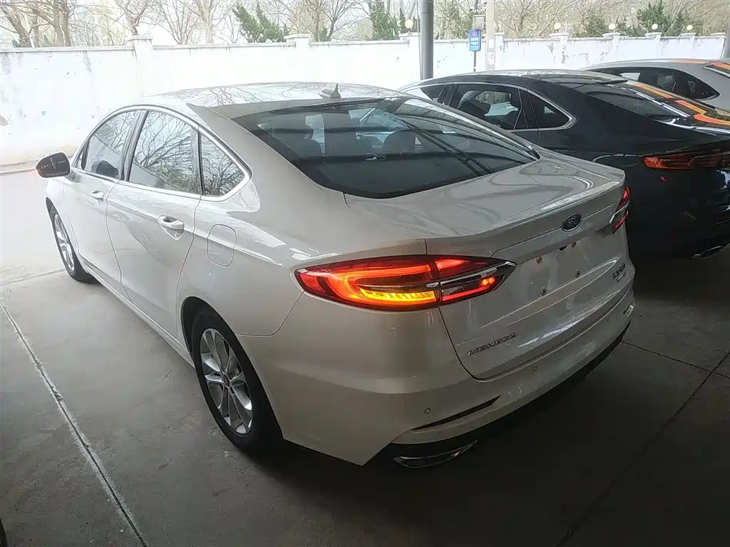 Mondeo EcoBoost 200 Fashion