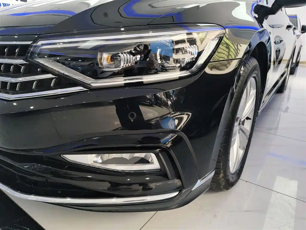 Magotan 200 10 K Commemorative 280 TSI DSG Comfort