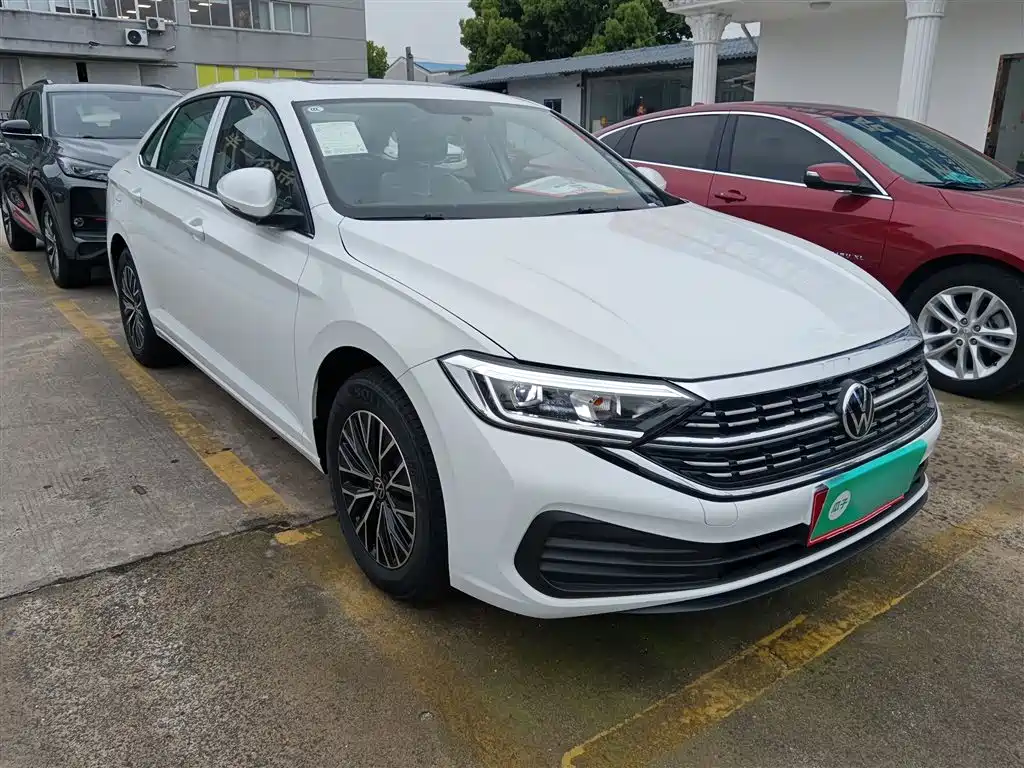Sagitar 速腾 2025款 改款 200 TSI DSG飞越版