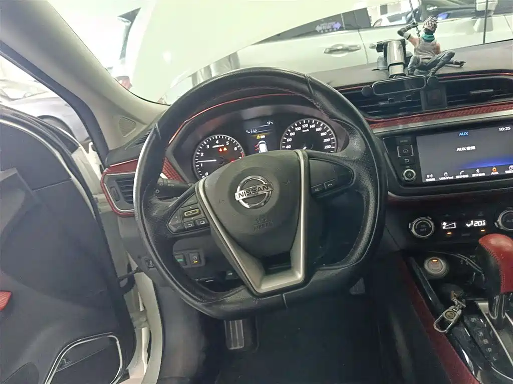 Lannia 1.6 L CVT High Energy