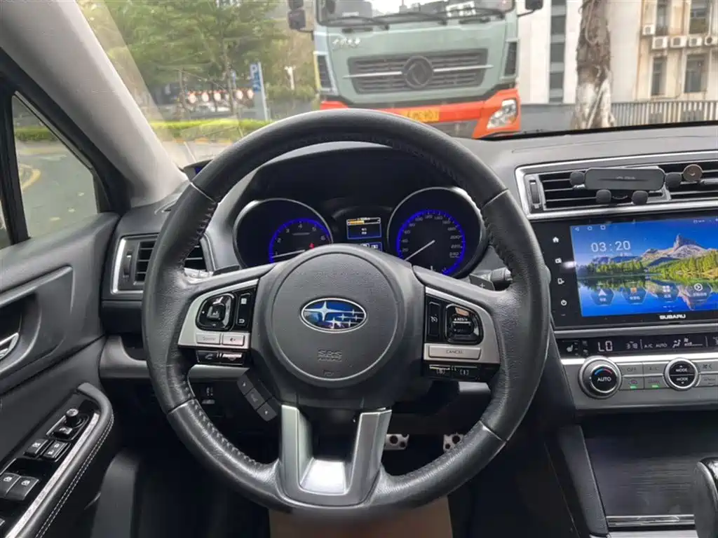 Outback 2.5 i Sport Navigation