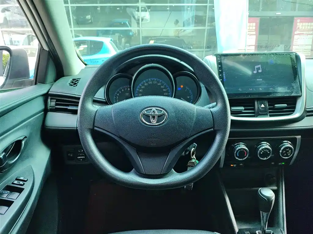 Vios FS 1.5 L CVT Sharp Speed