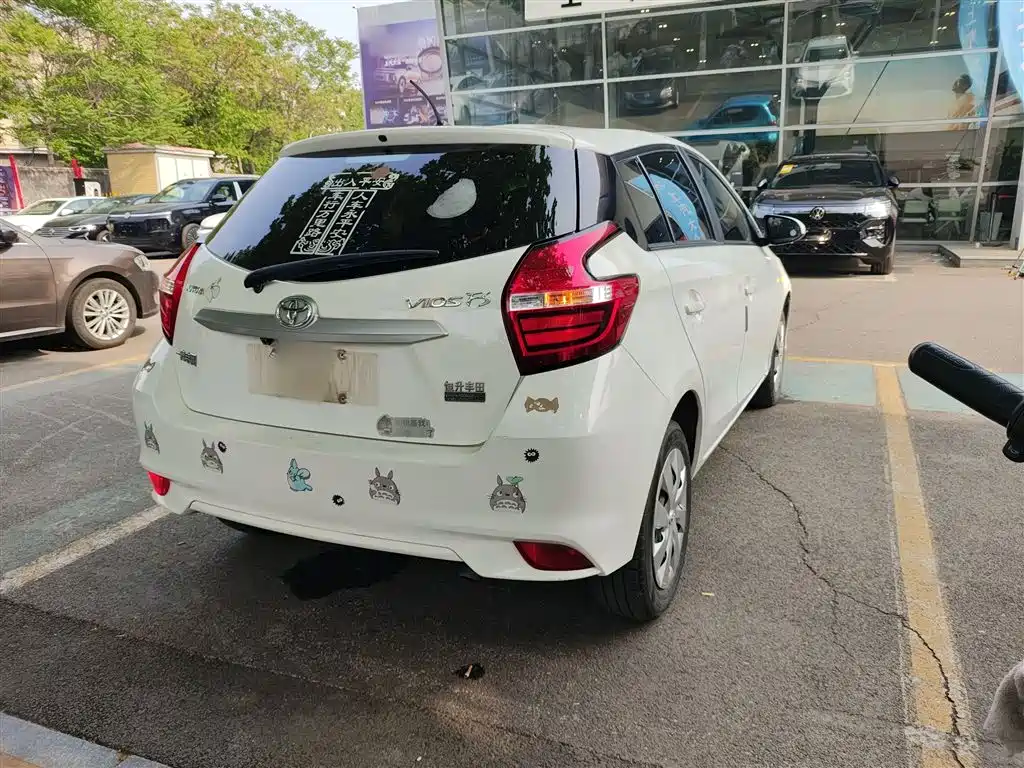 Vios FS 1.5 L CVT Sharp Speed