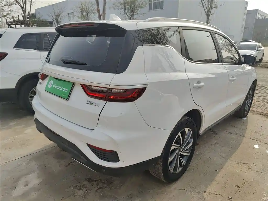 Vision X6 1.4 T CVT Distinguished
