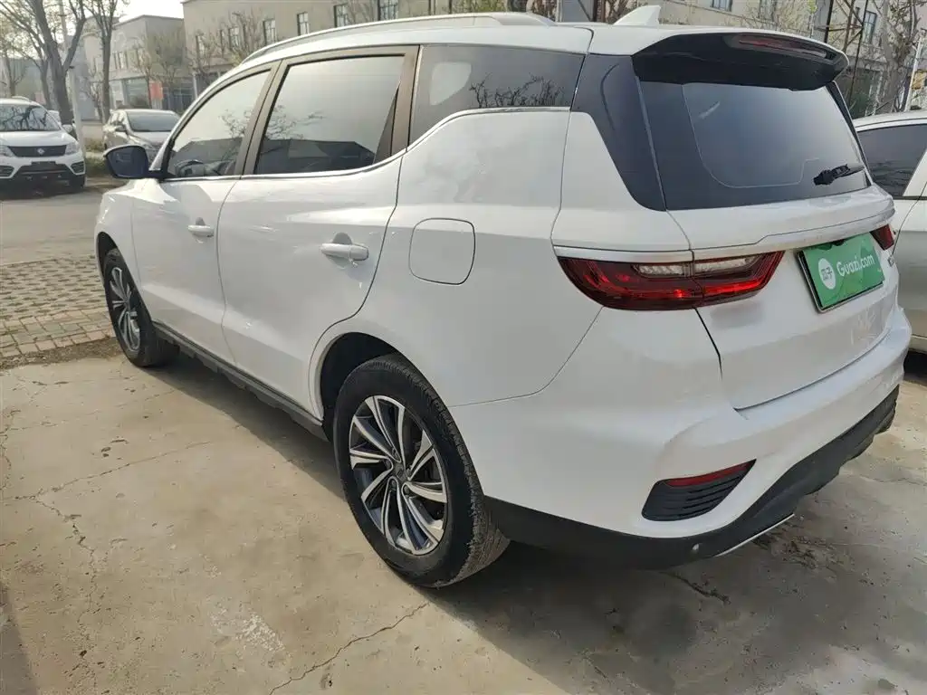 Vision X6 1.4 T CVT Distinguished