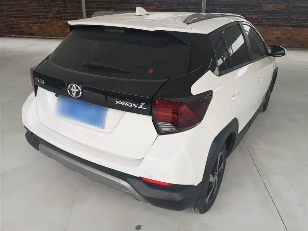 YARiS L Zhixuan Zhixuan X 1.5 L CVT Leading