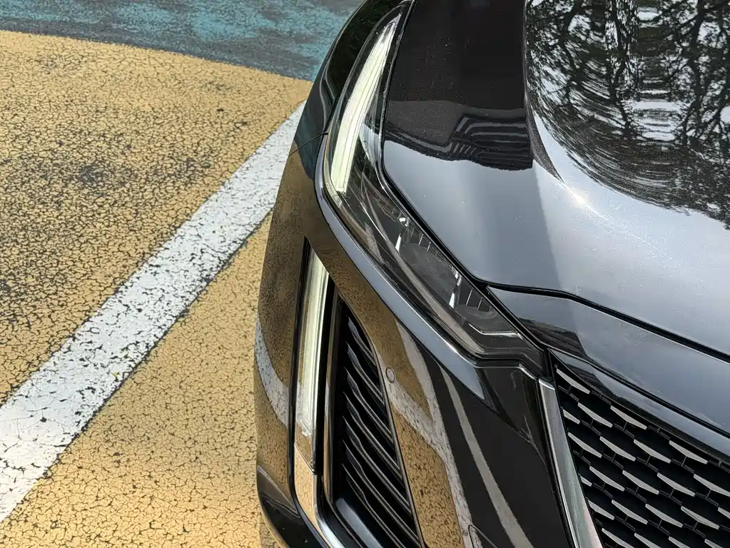 Cadillac CT5 28 T Luxury (Standard)