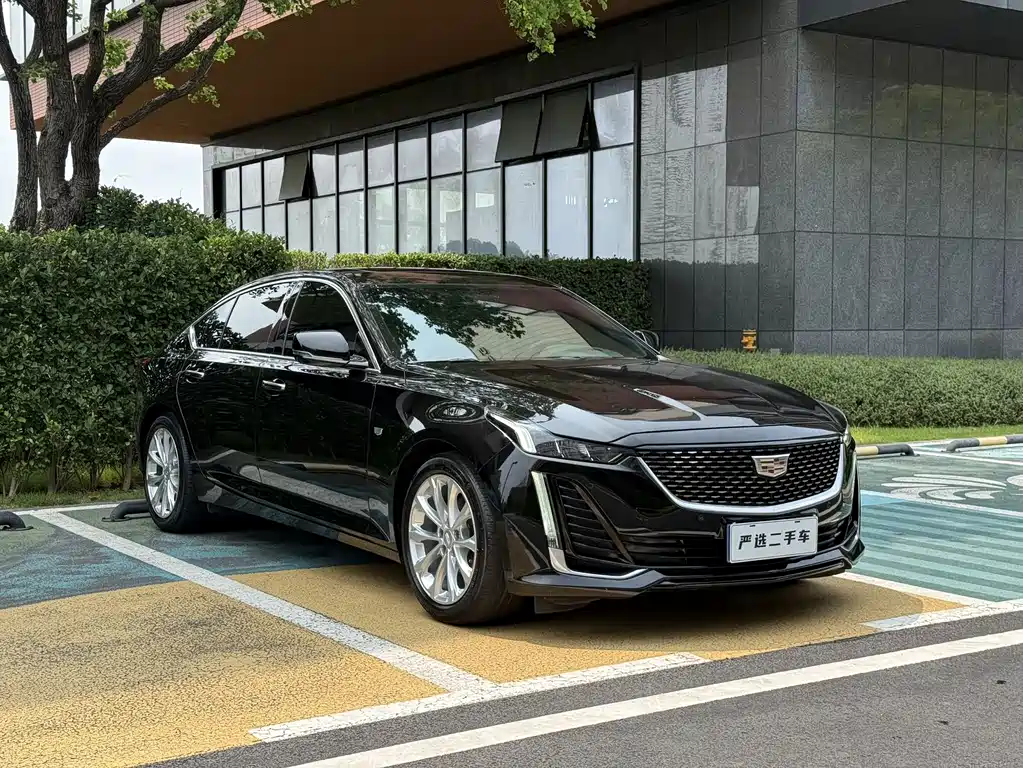 Cadillac CT5 28 T Luxury (Standard)