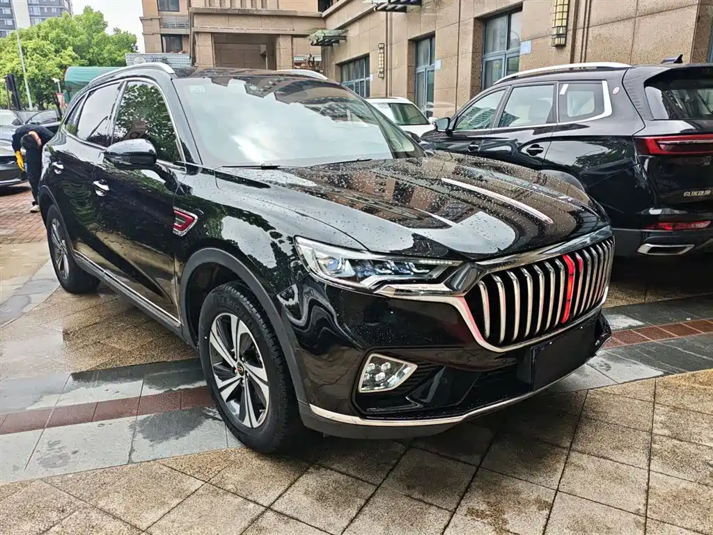 Hongqi HS5 2.0 T Connected Flagship Enjoyment
