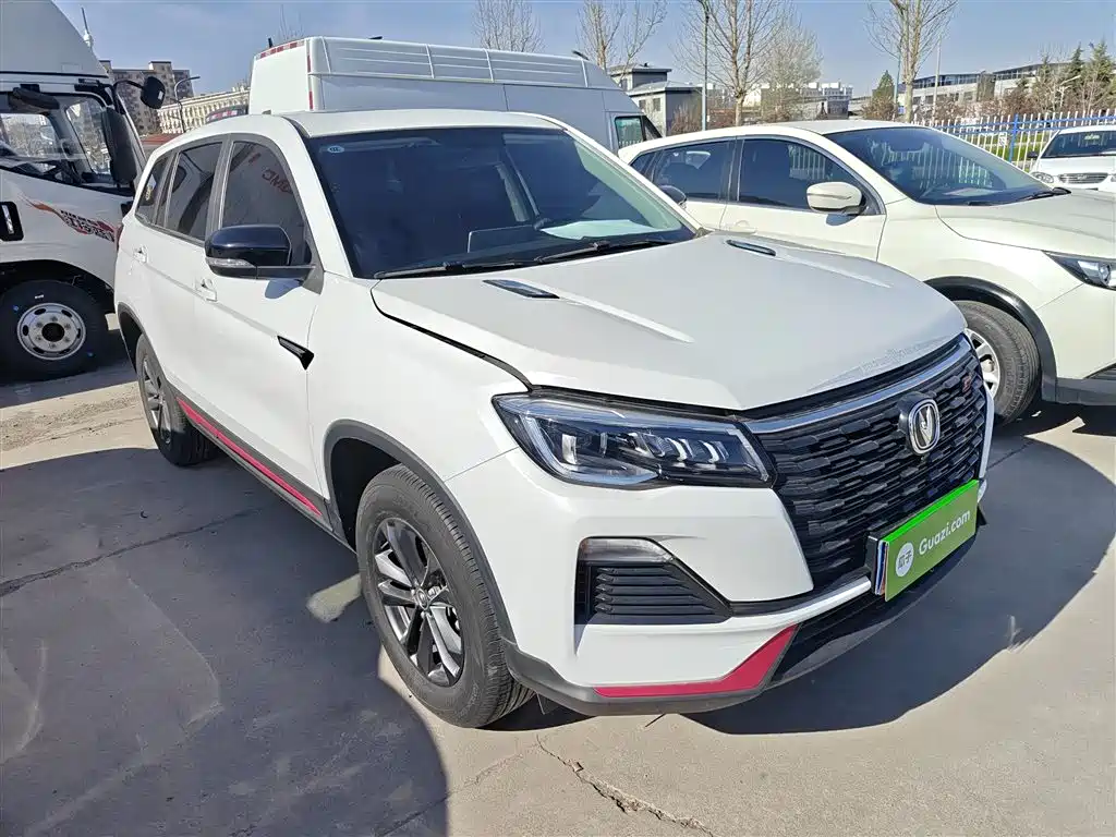 Changan CS75 长安CS75 2023款 畅享版 1.5 T 手动精英型