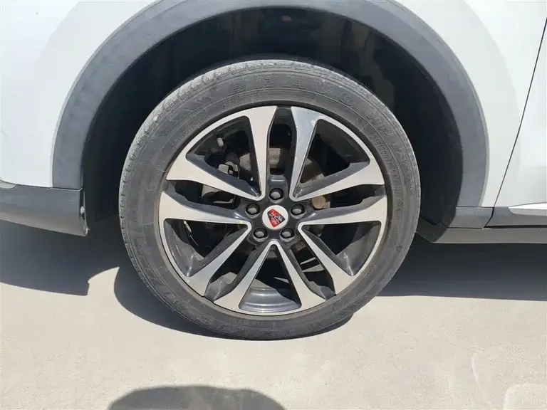 Roewe RX3 荣威RX3 2018款 1.6 L 手动精英版
