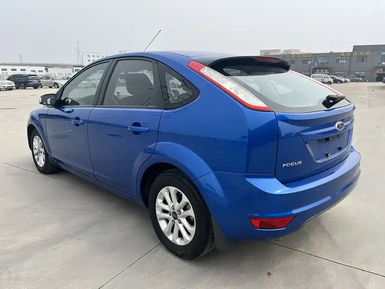 Ford Focus Hatchback Classic 1.8 L Auto Million Commemorative