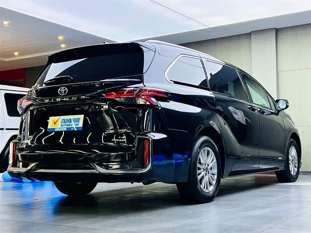 Sienna 2.5 L Hybrid Comfort