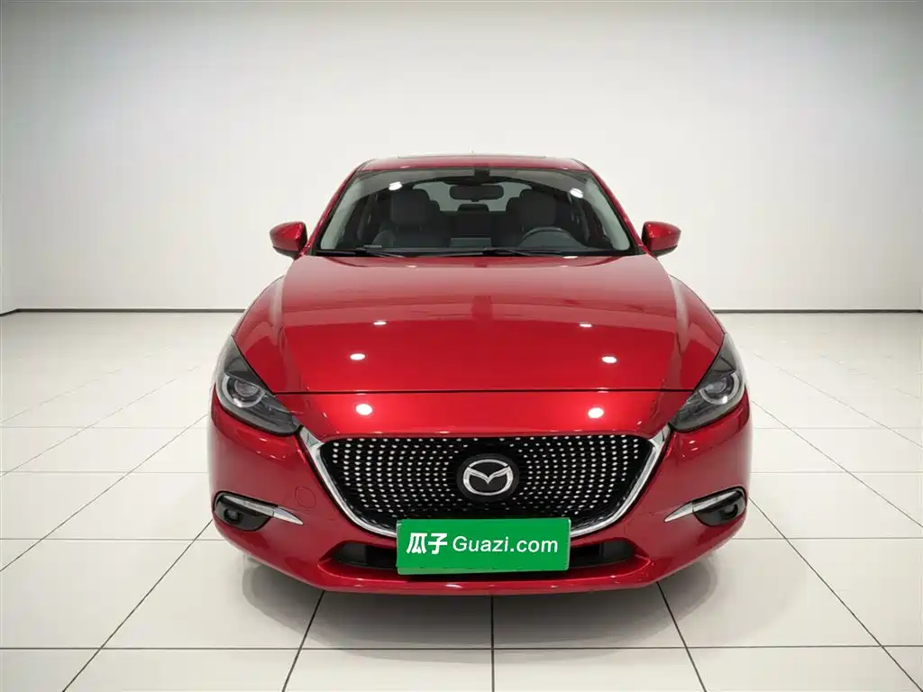 Mazda 3 Axela Cloud Control Sedan 1.5 L Auto Luxury CN-VI