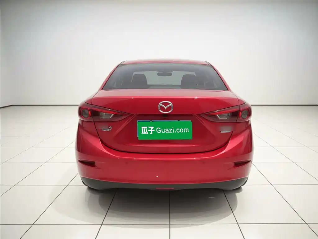 Mazda 3 Axela Cloud Control Sedan 1.5 L Auto Luxury CN-VI