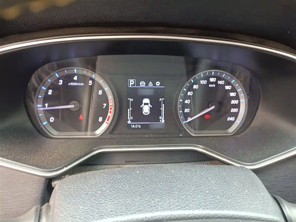 Changan Oshan X7 1.5 T Auto Luxury