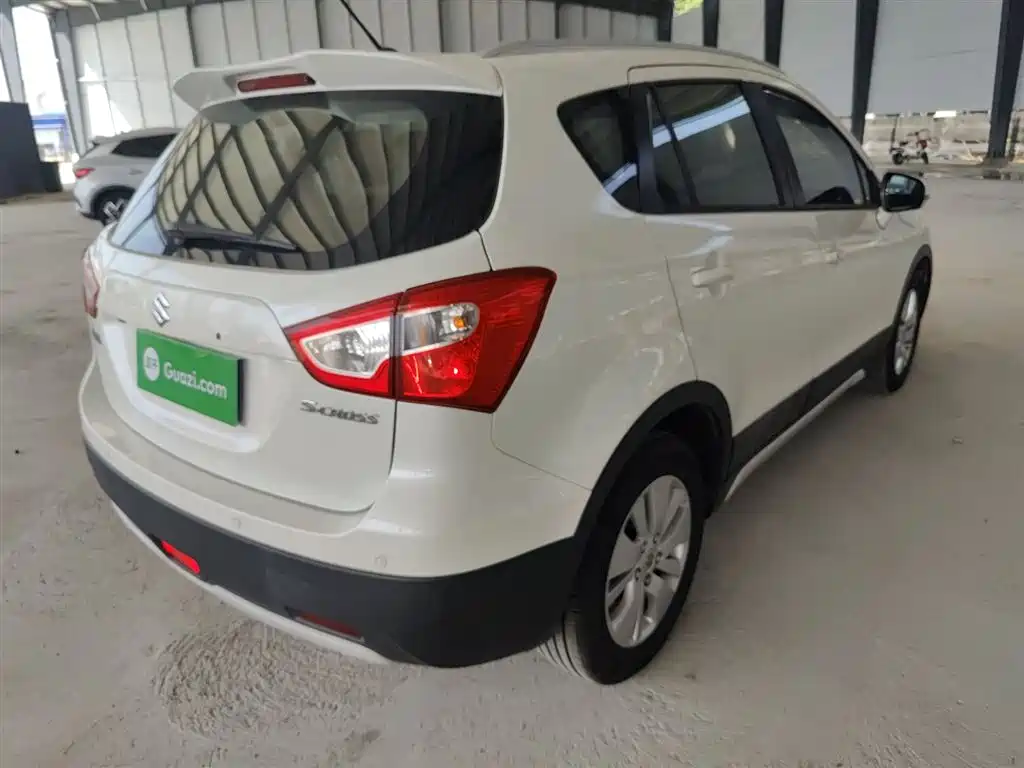 S-Cross 1.6 L CVT 2 WD Elite