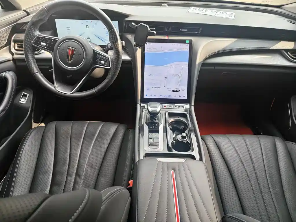 Hongqi H5 2.0 T Auto Connected Flagship
