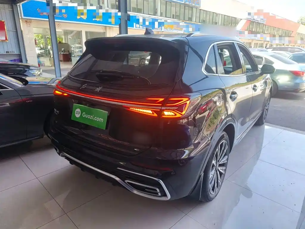 Hongqi HS5 2.0 T 4 WD Flagship Enjoyment Pro