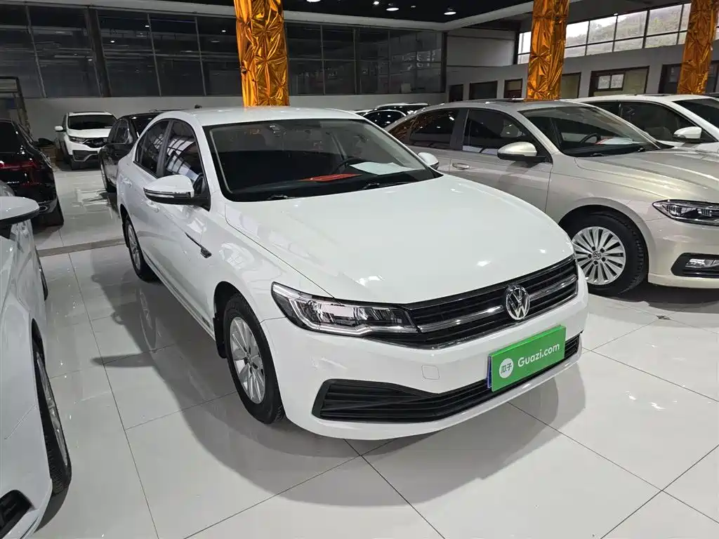 Bora 1.5 L Auto Fashion