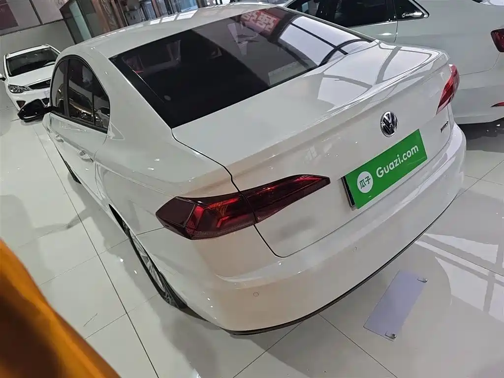 Bora 1.5 L Auto Fashion