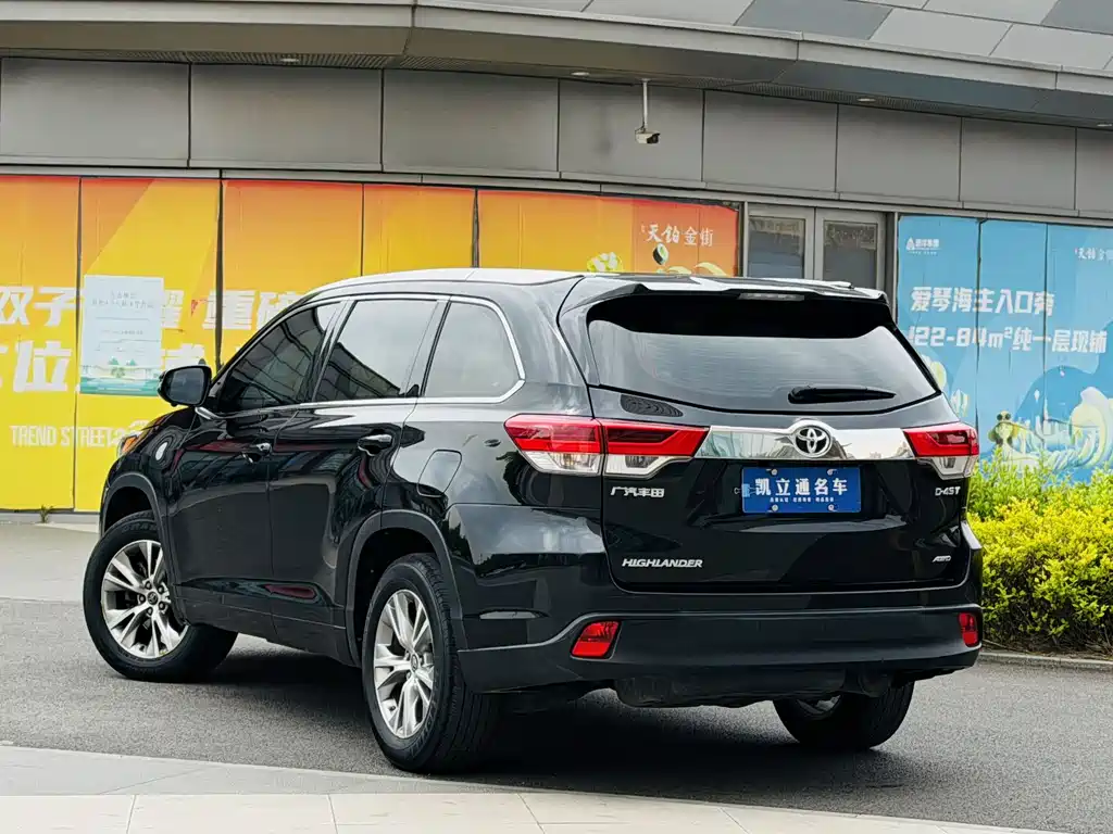 Highlander 2.0 T 4 WD Elite 7-seat