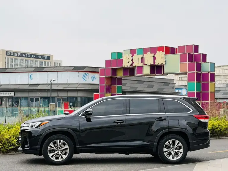 Toyota Highlander 2.0 T 4 WD Elite 7-seat
