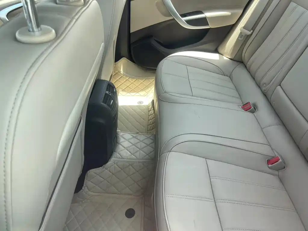 Regal 1.6 T Elite Tech