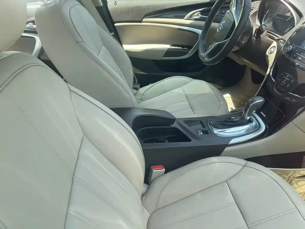 Regal 1.6 T Elite Tech