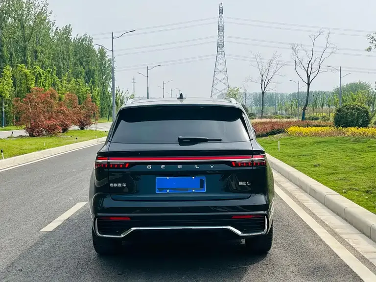Geely Xingyue L Oriental Shine 2.0 TD Auto Star Embrace