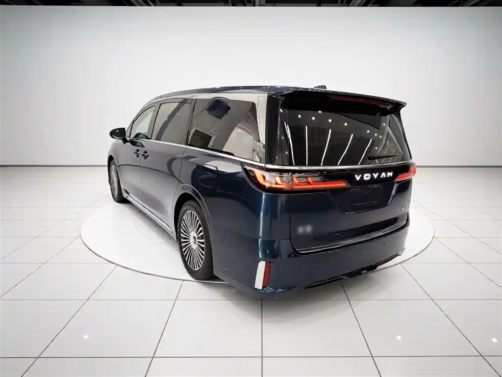 Voyah Dreamer PHEV 4 WD Flagship Kunpeng