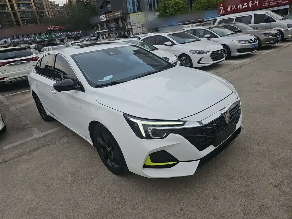 Roewe i6 MAX 荣威i6 MAX 2020款 300 TGI 自动爽酷智驾版