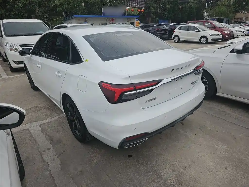 Roewe i6 MAX 荣威i6 MAX 2020款 300 TGI 自动爽酷智驾版