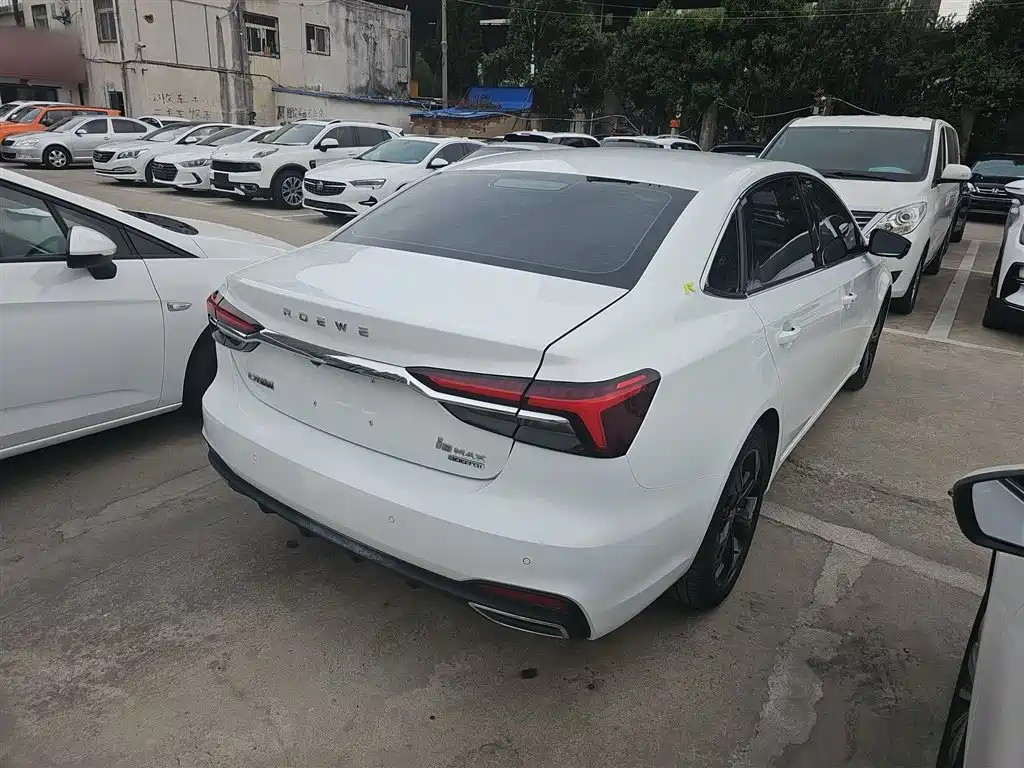 Roewe i6 MAX 荣威i6 MAX 2020款 300 TGI 自动爽酷智驾版