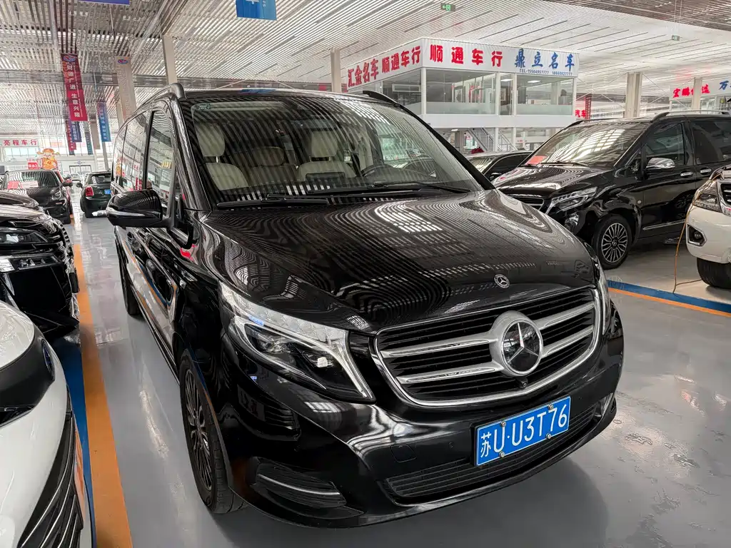 Mercedes-Benz V-Class V 260 L Distinguished Extended CN-VI
