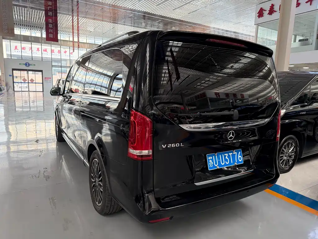 Mercedes-Benz V-Class V 260 L Distinguished Extended CN-VI