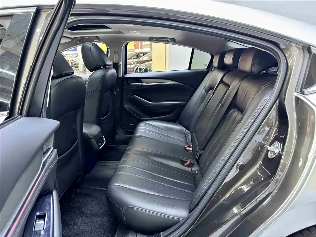 Atenza 2.5 L Blue Sky Sport