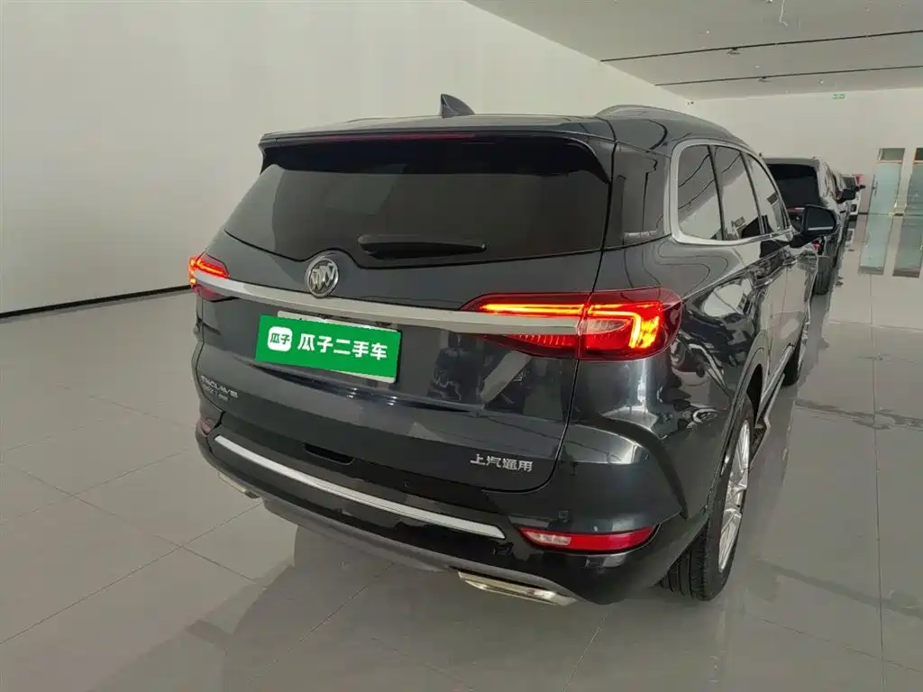 Enclave 28 T 4 WD Premium Flagship