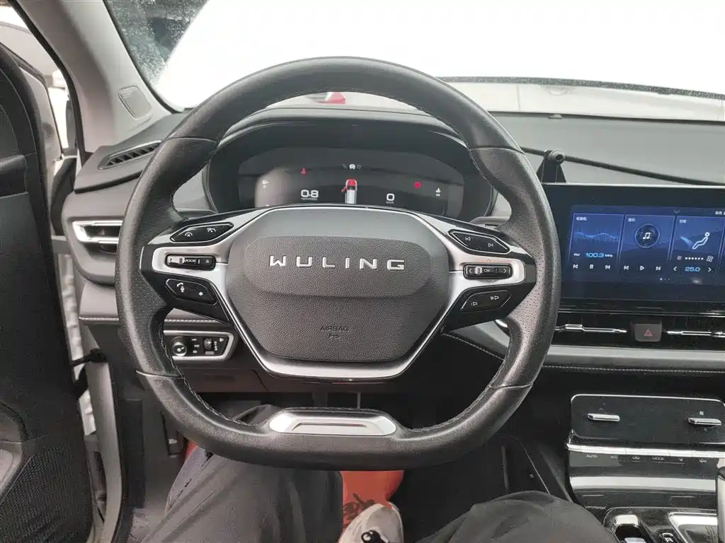 Wuling Victory 1.5 T CVT Flagship
