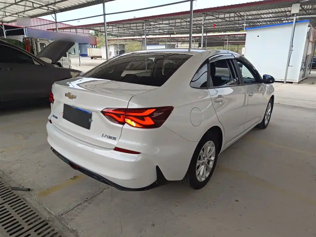 Monza 1.5 L DCT Pleasure