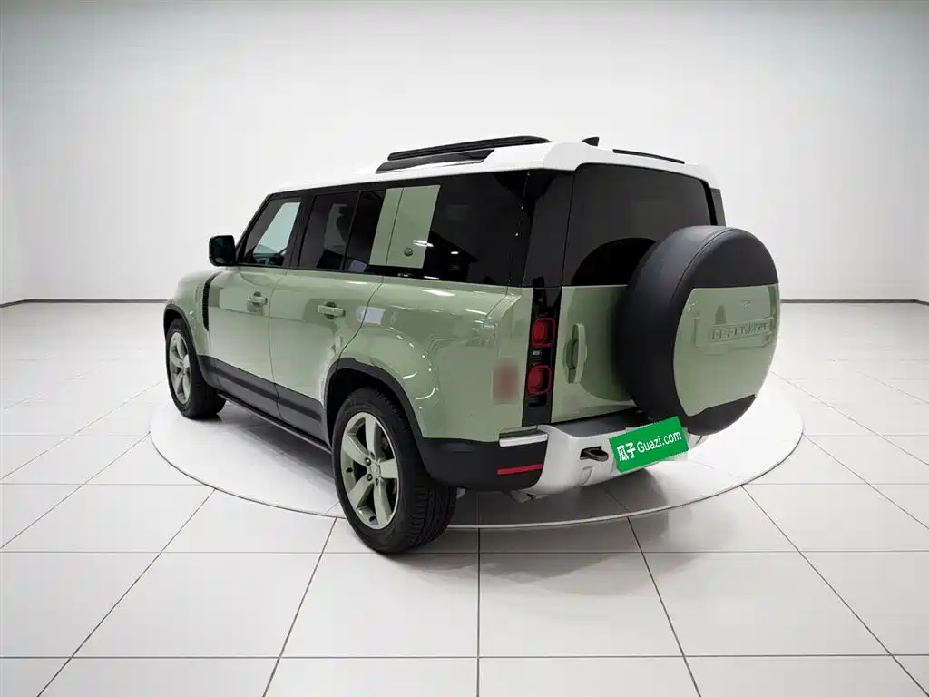 Land Rover Defender 110 3.0 T P400 75 Anniversary Legend