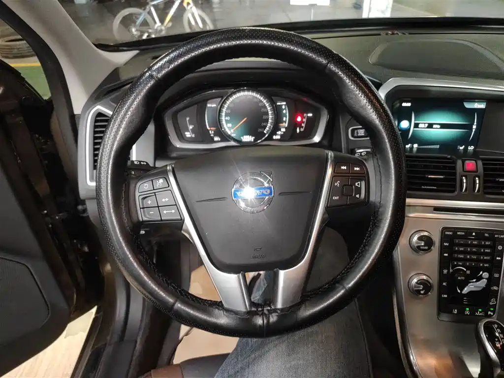Volvo XC60 T5 AWD Smart Vision