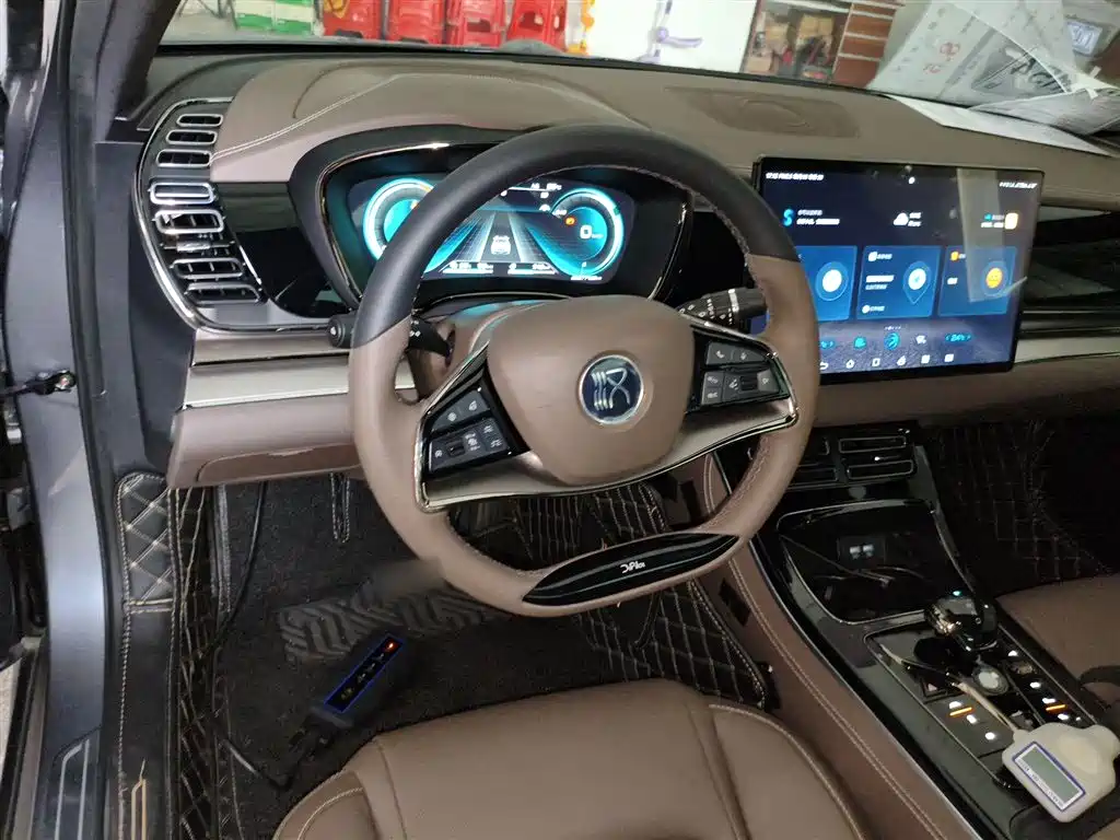 Han DM 4 WD Performance Luxury