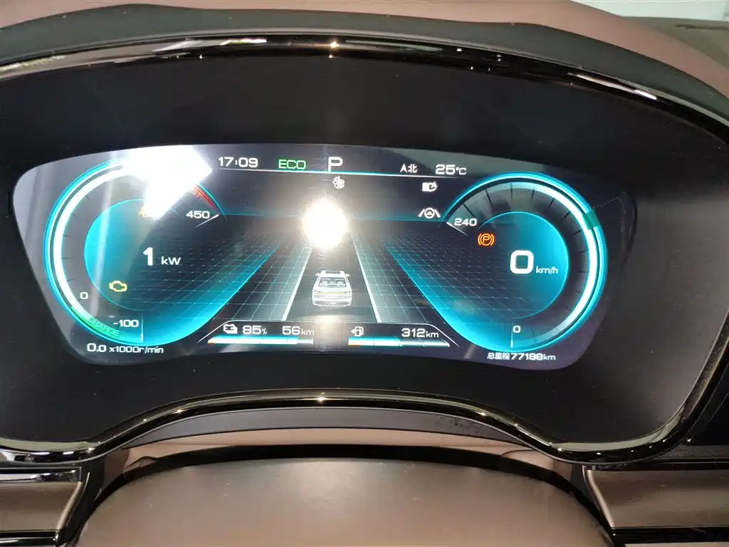 Han DM 4 WD Performance Luxury