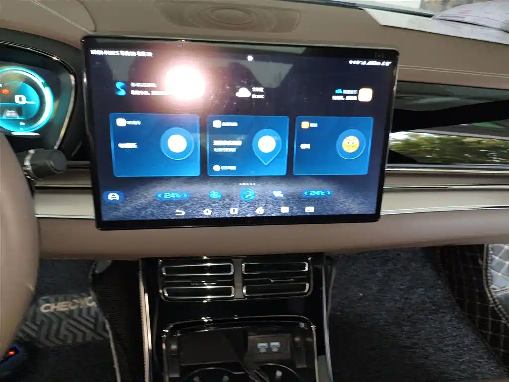 Han DM 4 WD Performance Luxury
