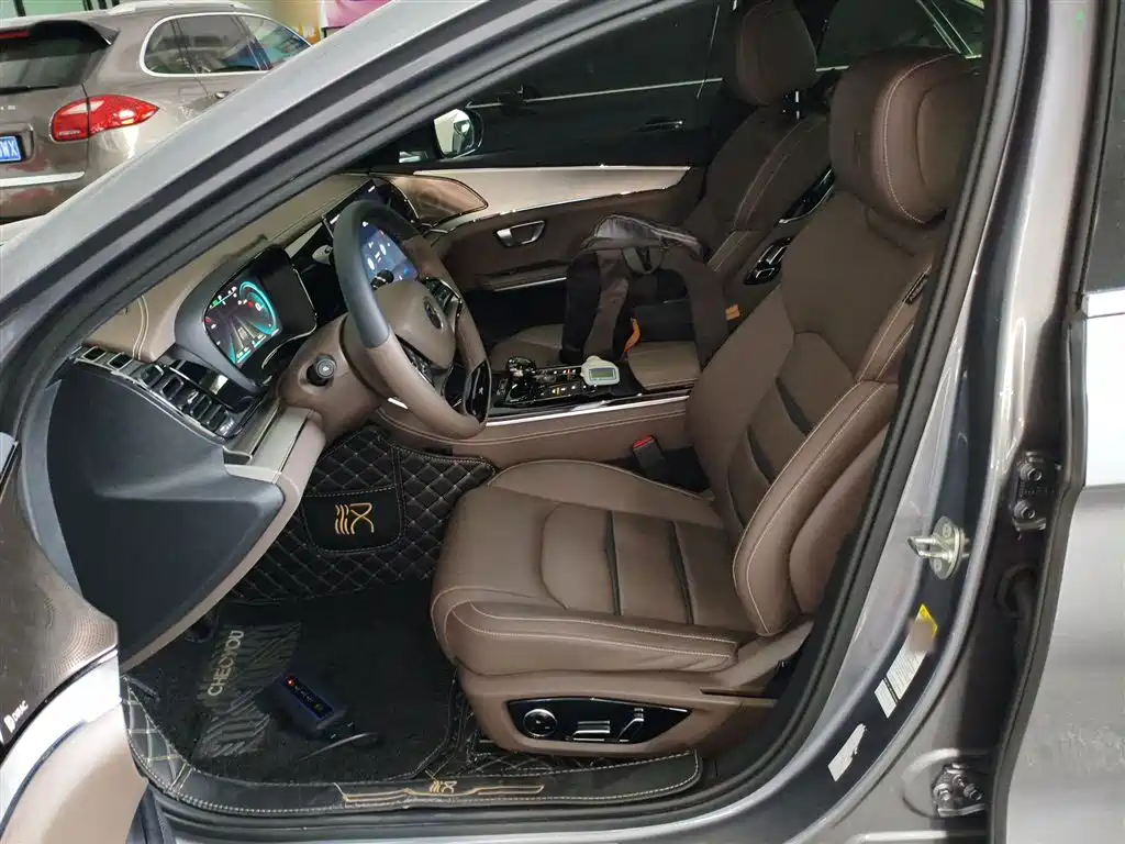 Han DM 4 WD Performance Luxury