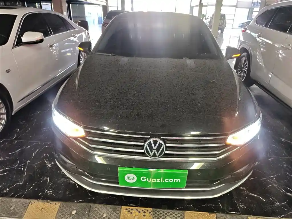Magotan 330 TSI DSG Luxury