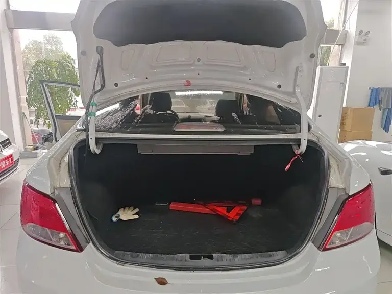 Hyundai Accent 1.4 L Auto Leading GLX